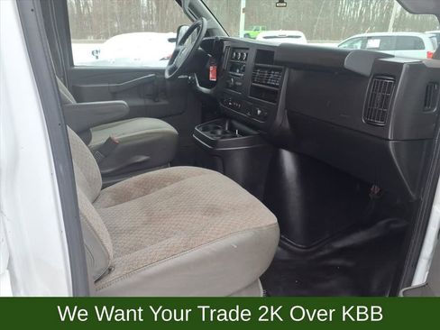 Used 2019 GMC Savana 2500 w/ Driver Convenience Package image 22