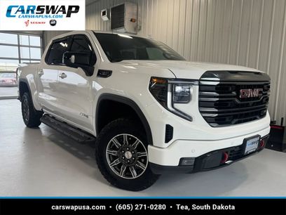 Used 2023 GMC Sierra 1500 AT4 w/ AT4 Premium Package