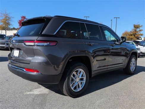 New 2025 Jeep Grand Cherokee Laredo X image 4