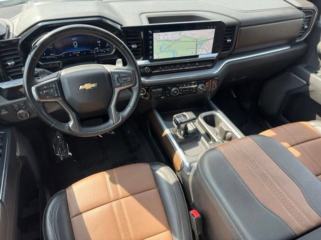 Certified 2023 Chevrolet Silverado 1500 High Country AWD/4WD image 11