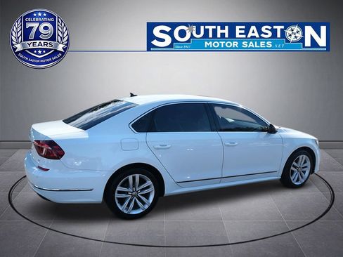 Used 2017 Volkswagen Passat 1.8T SE FWD image 7