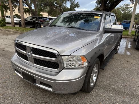 Used 2022 RAM 1500 Classic SLT w/ Trailer & Traction Group RWD image 6