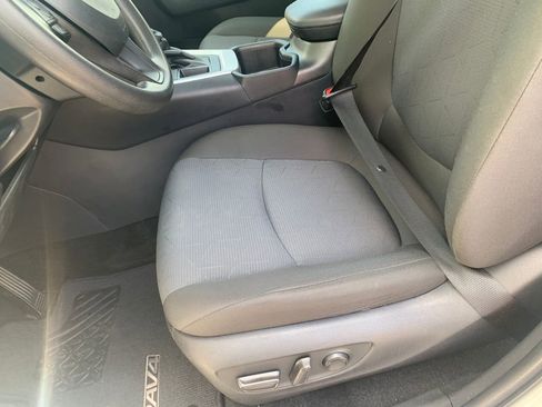 Used 2025 Toyota RAV4 XLE w/ Convenience Package FWD image 25