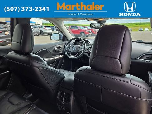 Used 2020 Jeep Cherokee Limited AWD/4WD image 18