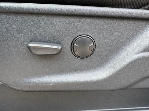 Used 2022 Ford F150 4x4 SuperCrew image 12