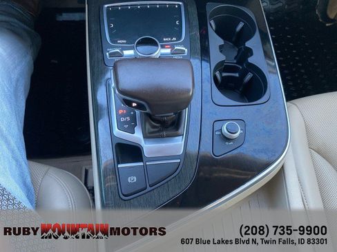 Used 2018 Audi Q7 3.0T Premium Plus AWD/4WD image 32