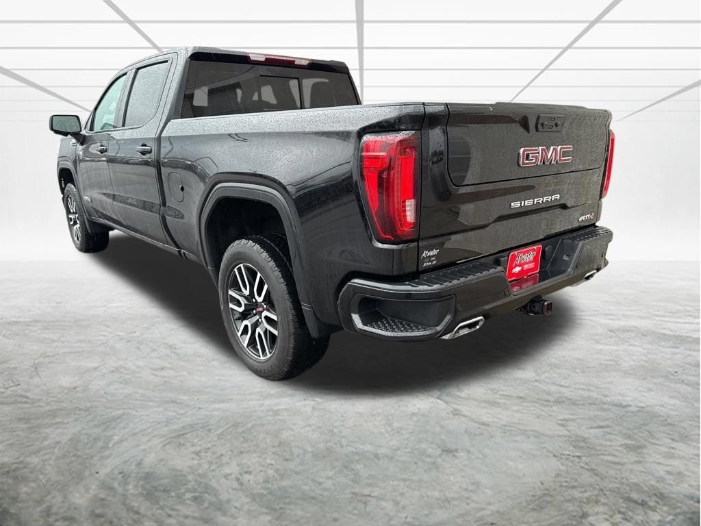 Used 2023 GMC Sierra 1500 AT4 w/ AT4 Preferred Package AWD/4WD image 3