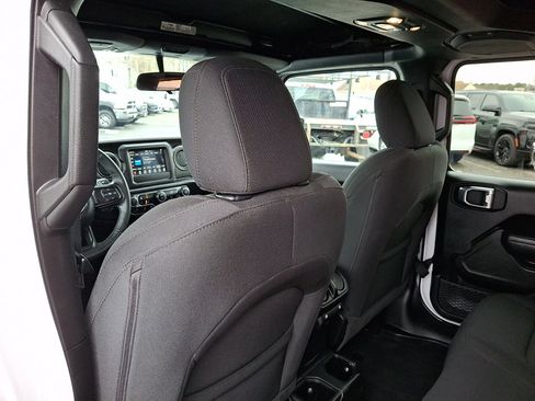 Used 2022 Jeep Wrangler Unlimited Sport image 20