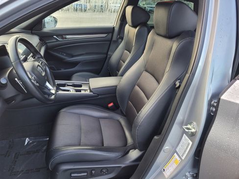 Used 2018 Honda Accord Sport image 13