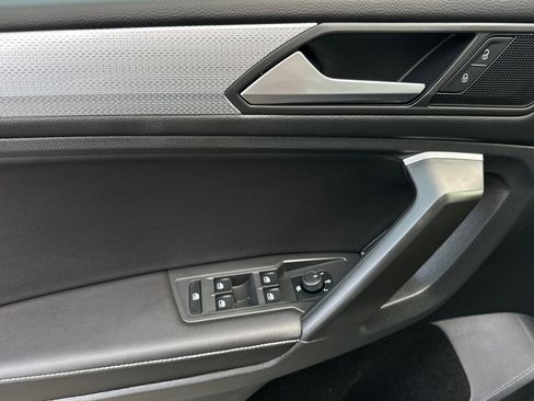 Certified 2024 Volkswagen Tiguan S image 12