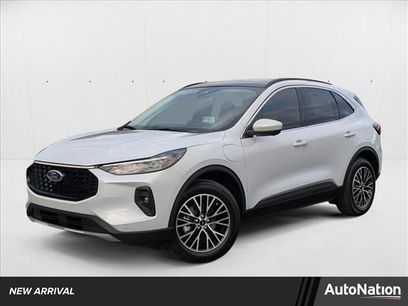 New 2025 Ford Escape SE w/ PHEV Premium Package