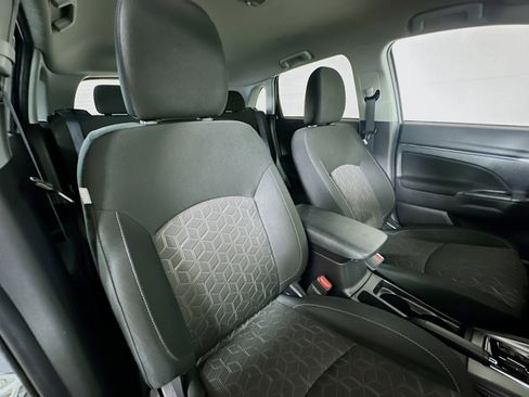 Used 2024 Mitsubishi Outlander Sport ES image 25