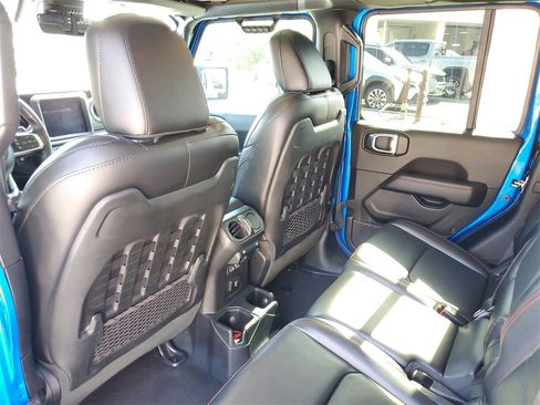 Used 2020 Jeep Gladiator Rubicon image 12