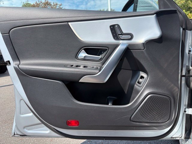 Used 2025 Mercedes-Benz CLA 250 image 10