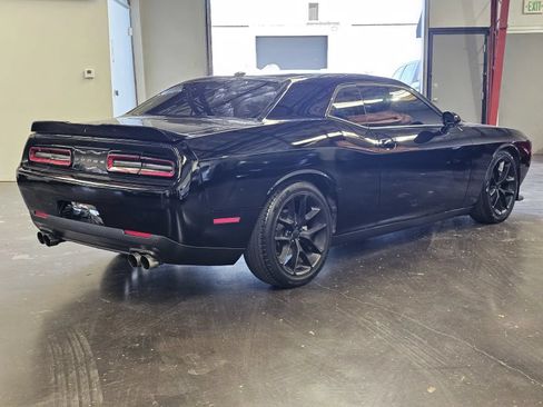 Used 2022 Dodge Challenger GT RWD image 4