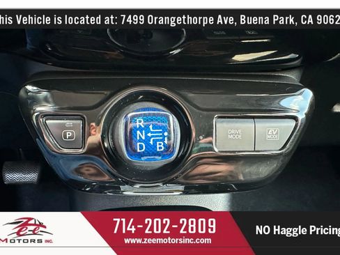 Used 2016 Toyota Prius Three image 31