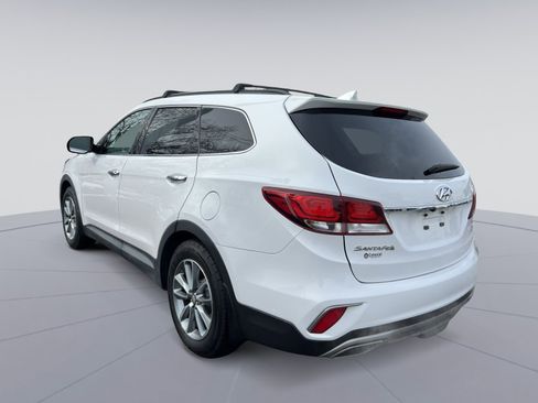 Used 2017 Hyundai Santa Fe Limited image 7