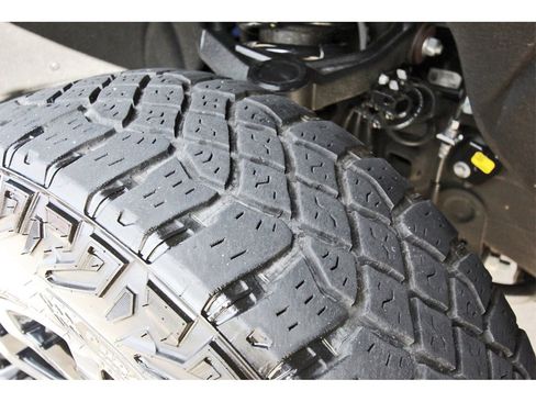 Used 2023 GMC Sierra 1500 AT4X image 30