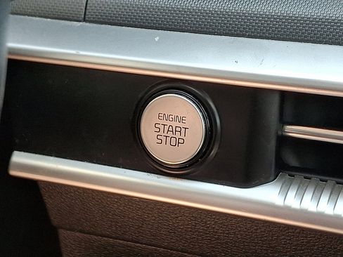 Used 2022 Kia K5 GT-Line w/ GT-Line FWD Premium Package image 24