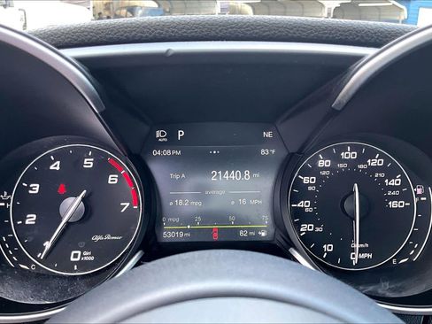 Used 2019 Alfa Romeo Giulia Ti Sport w/ Quick Order Package 22U Sport RWD image 26