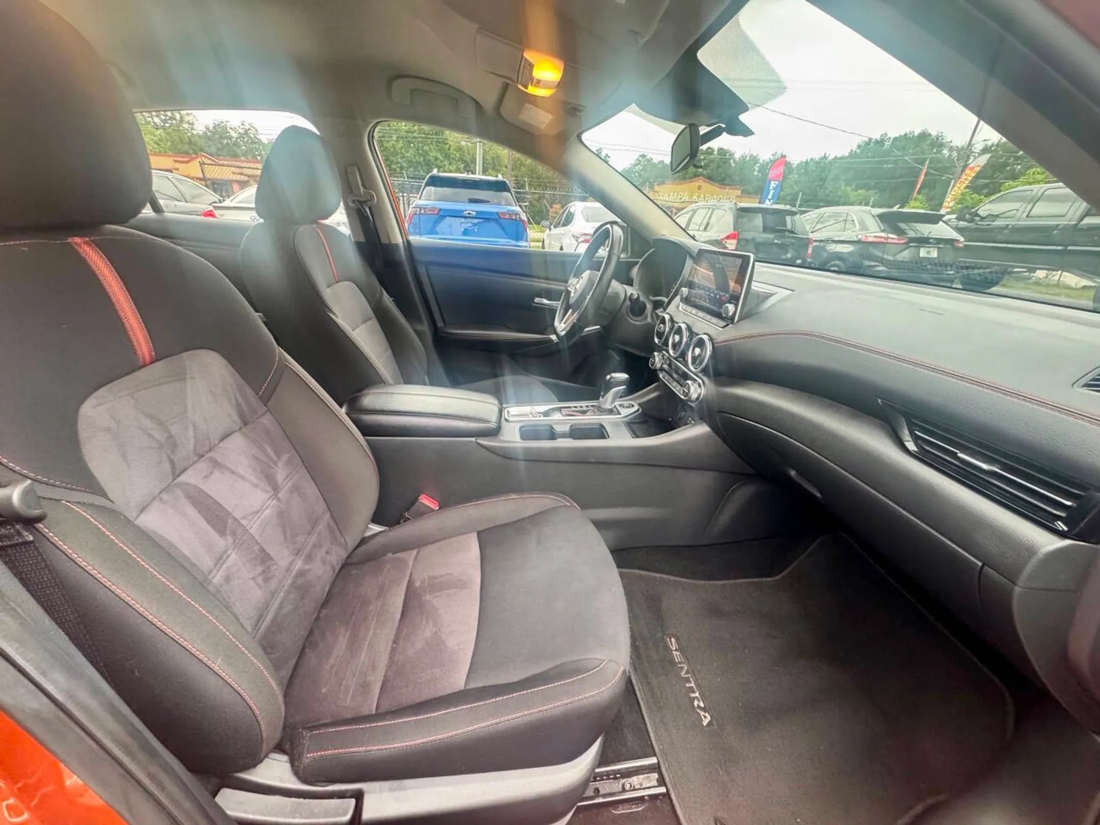 Used 2025 Nissan Sentra SR FWD image 19