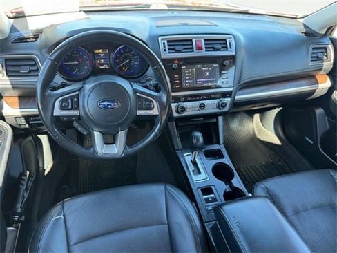 Used 2017 Subaru Outback 2.5i Limited image 6