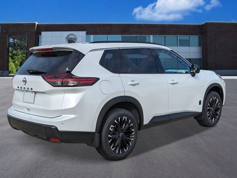 New 2026 Nissan Rogue Dark Armor FWD image 5