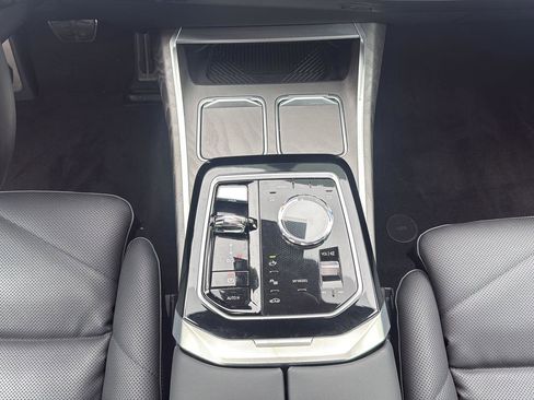 Certified 2023 BMW 740i w/ Parking Assistance Package RWD image 15