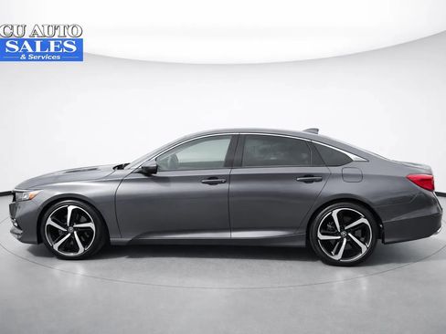Used 2018 Honda Accord Sport image 4