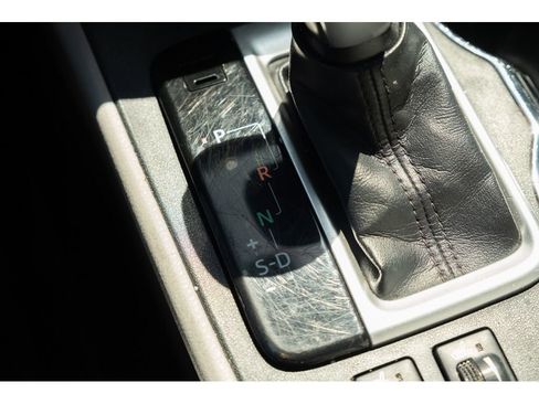 Used 2017 Toyota Highlander XLE FWD image 27