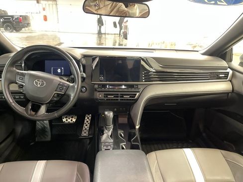 Certified 2025 Toyota Camry SE image 12