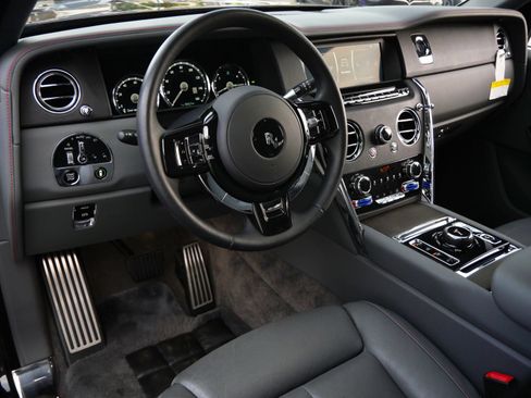 Certified 2023 Rolls-Royce Cullinan AWD/4WD image 21