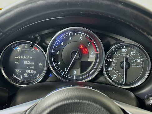 Used 2017 MAZDA MX-5 Miata RF Club image 12