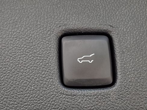Used 2023 Ford Escape Platinum w/ Premium Technology Package AWD/4WD image 31