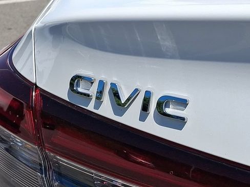 Certified 2025 Honda Civic Sport image 28