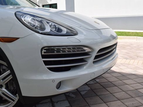 Used 2014 Porsche Cayenne Diesel Platinum Edition AWD/4WD image 15