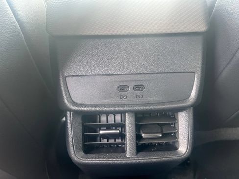 New 2026 Chevrolet Equinox LT w/ Convenience Package II FWD image 29