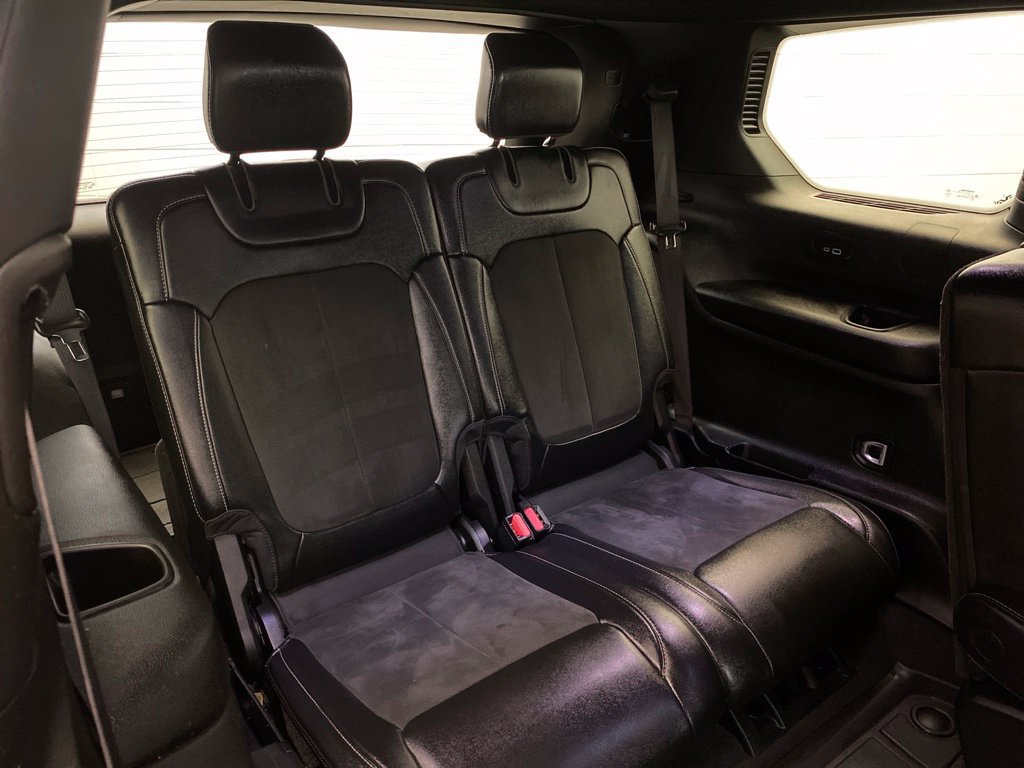 Used 2023 Jeep Grand Cherokee L Laredo RWD image 18