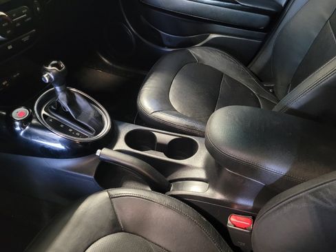 Used 2015 Kia Soul ! w/ Sun & Sound Package FWD image 26