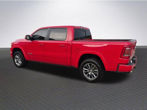Used 2019 RAM 1500 Laramie AWD/4WD image 5