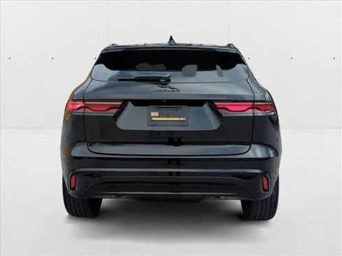 New 2025 Jaguar F-PACE R-Dynamic S image 10