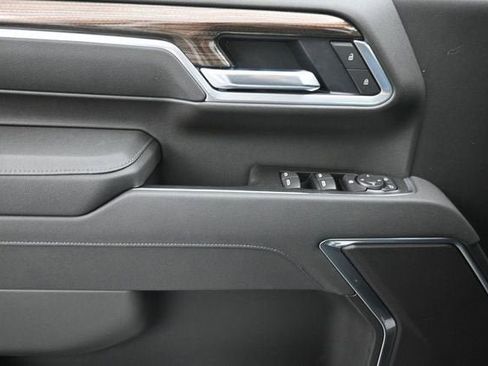 New 2026 Chevrolet Silverado 2500 LT w/ Leather Package AWD/4WD image 24