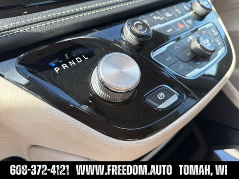 Used 2021 Chrysler Pacifica Limited w/ Premium & Safety Sphere Group AWD/4WD image 24