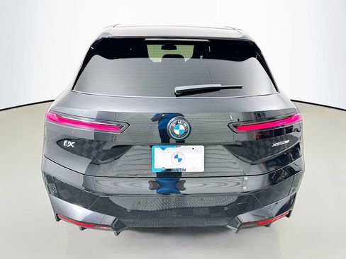 Used 2024 BMW iX xDrive50 w/ Premium Package AWD/4WD image 6