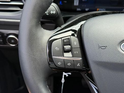 New 2025 Ford Escape SE image 12