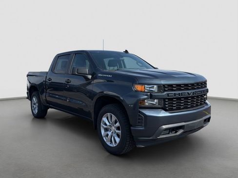 Used 2020 Chevrolet Silverado 1500 Custom w/ Custom Value Package AWD/4WD image 8