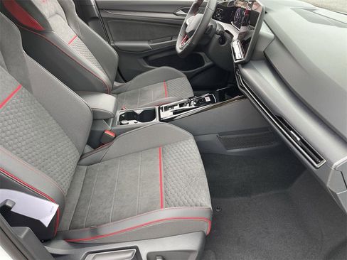 New 2026 Volkswagen GTI SE image 8