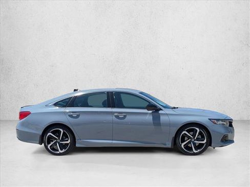 Used 2022 Honda Accord Sport image 4