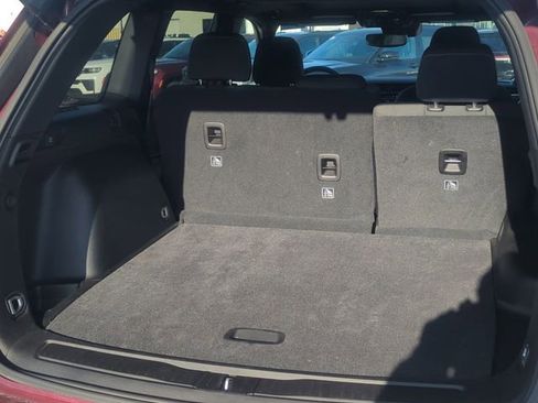 Used 2024 Jeep Grand Cherokee Laredo X image 24