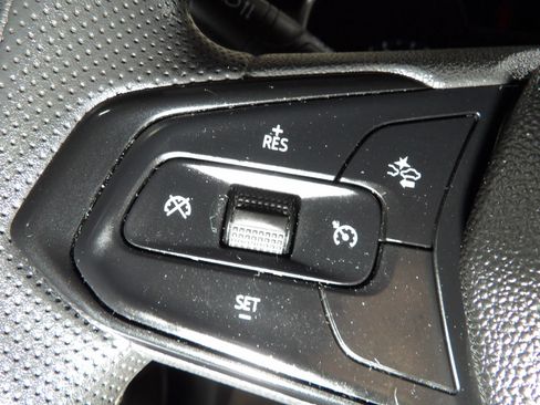 Used 2023 Chevrolet TrailBlazer LS FWD image 17